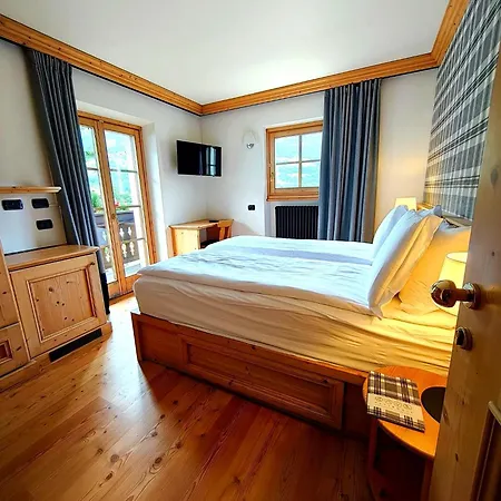 Alpi & Golf Hotel Bormio Exterior photo