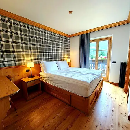 Alpi & Golf Hotel Bormio Exterior photo